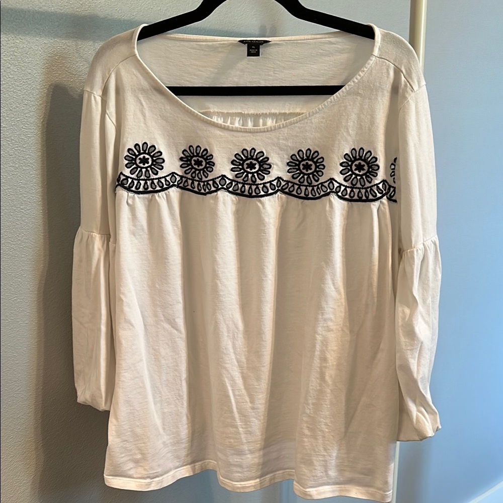 ANN TAYLOR White Relaxed Blouse with Black Cut-Out Embellishments.